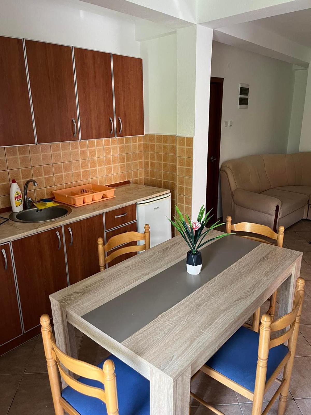 Pavle Apartmani Рісан Екстер'єр фото